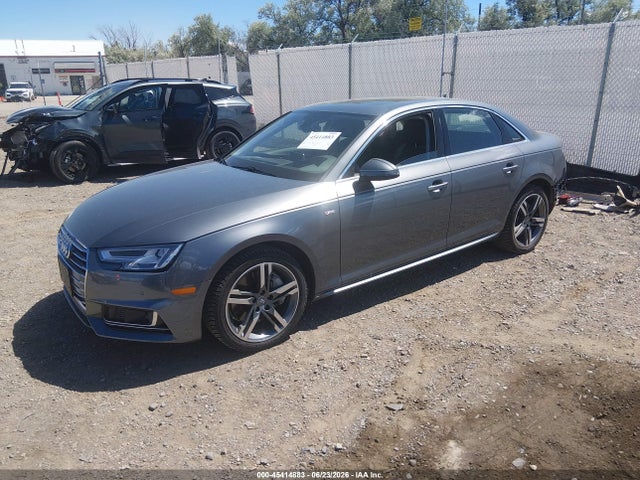45414883 :رقم المزاد ، WAUFNAF4XJA181368 vin ، 2018 Audi A4 2.0t Premium مزاد بيع
