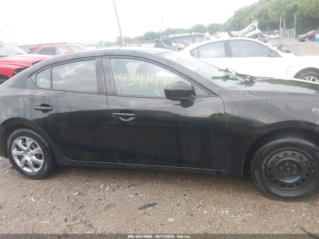 Продажа на аукционе авто 2015 Mazda Mazda3 I Sv, vin: JM1BM1T70F1238154, номер лота: 45414969