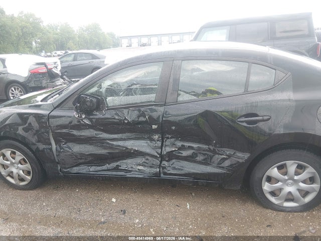 Продажа на аукционе авто 2015 Mazda Mazda3 I Sv, vin: JM1BM1T70F1238154, номер лота: 45414969