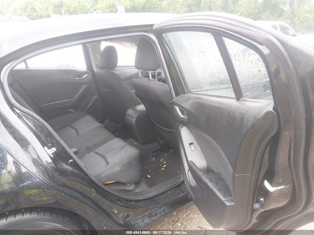 Продажа на аукционе авто 2015 Mazda Mazda3 I Sv, vin: JM1BM1T70F1238154, номер лота: 45414969