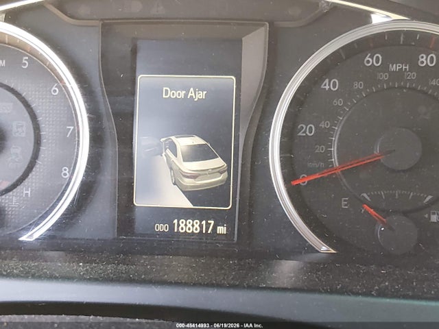 Auction sale of the 2017 Toyota Camry Se, vin: 4T1BF1FKXHU318990, lot number: 45414993