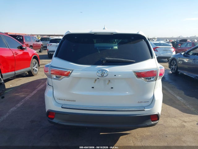 Toyota Highlander Le Plus V6 2015 5TDBKRFH1FS105379 Image 17