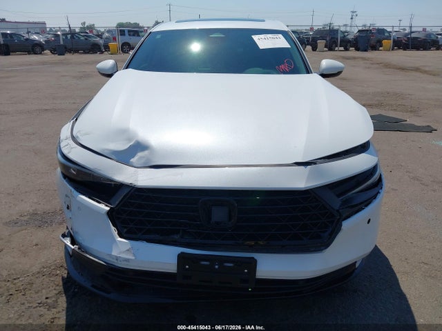 Honda Accord Hybrid Touring 2024 1HGCY2F88RA043363 Image 12