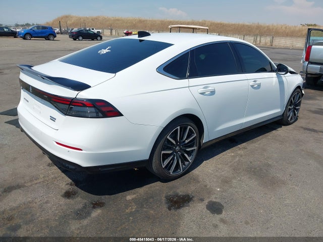 Honda Accord Hybrid Touring 2024 1HGCY2F88RA043363 Image 4
