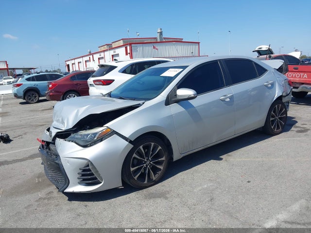 Toyota COROLLA SE 2018 2T1BURHEXJC019082 Image 2