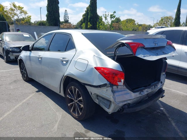 Toyota COROLLA SE 2018 2T1BURHEXJC019082 Image 3