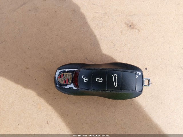 45415128 :رقم المزاد ، WP0AF2A71DL075143 vin ، 2013 Porsche Panamera Gts مزاد بيع