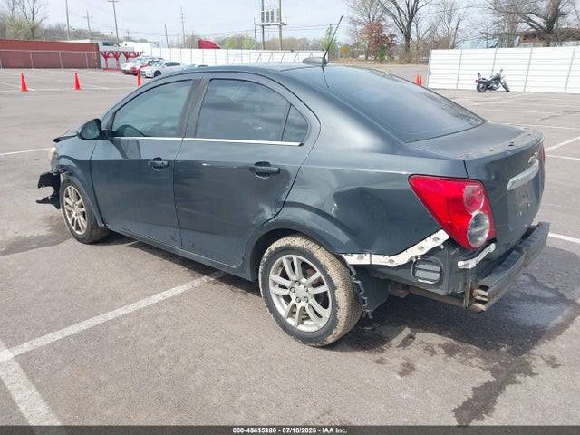 45415180 :رقم المزاد ، 1G1JC5SH2F4174903 vin ، 2015 Chevrolet Sonic Lt Auto مزاد بيع