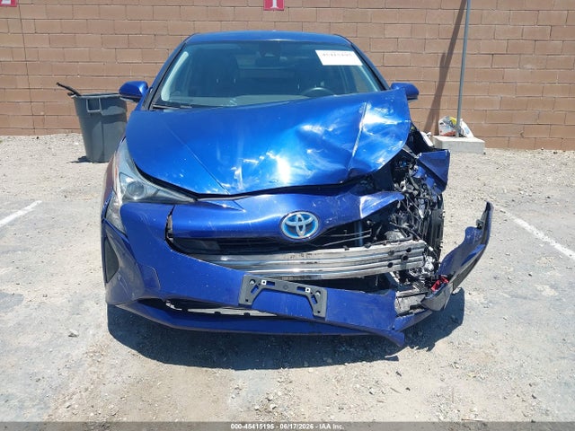 Toyota Prius Two 2018 JTDKBRFU0J3060491 Image 12