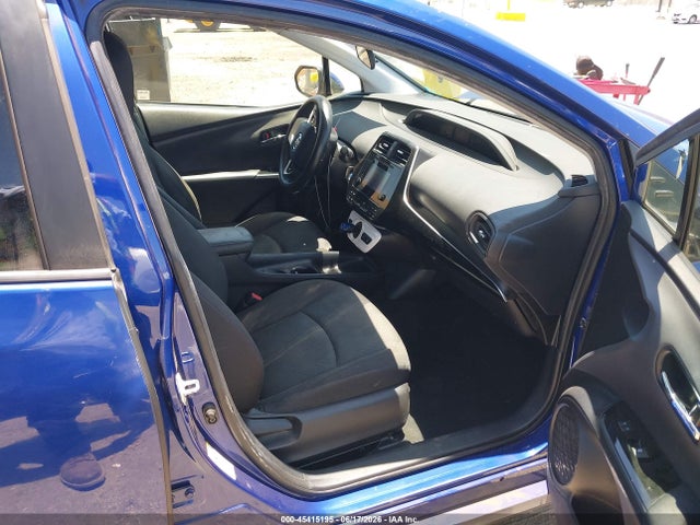 Toyota Prius Two 2018 JTDKBRFU0J3060491 Image 5