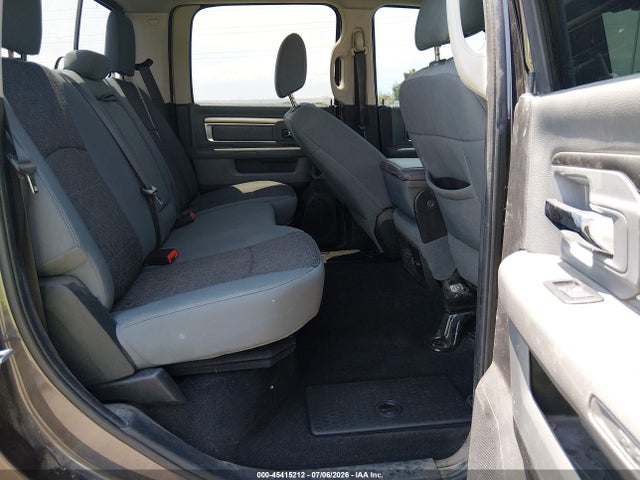 Продажа на аукционе авто 2017 Ram 1500 Big Horn  4x4 5'7 Box, vin: 3C6RR7LT2HG790671, номер лота: 45415212