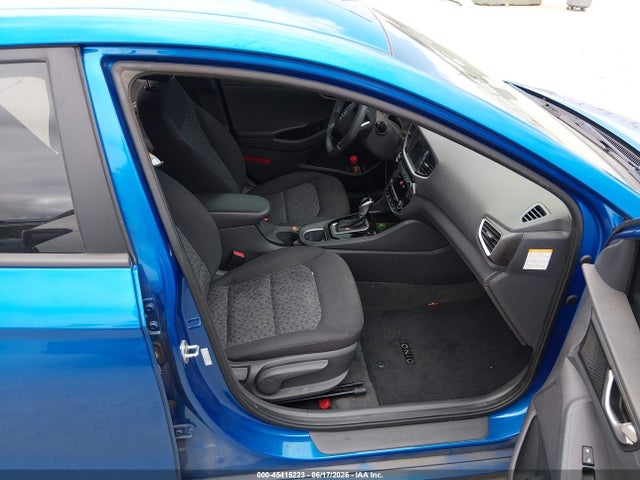 Auction sale of the 2017 Hyundai Ioniq Hybrid Blue, vin: KMHC65LC4HU045554, lot number: 45415223