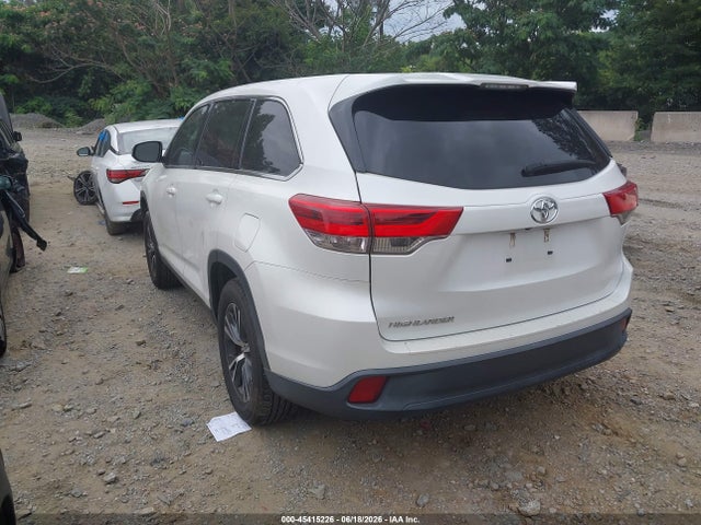 45415226 :رقم المزاد ، 5TDZARFH6KS047037 vin ، 2019 Toyota Highlander Le مزاد بيع
