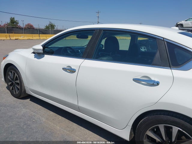 Продаж на аукціоні авто 2018 Nissan Altima 2.5 Sl, vin: 1N4AL3AP7JC144496, номер лоту: 45415239