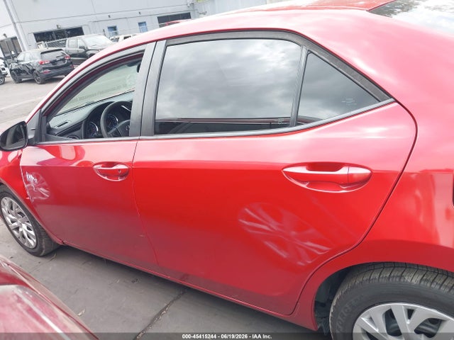 Toyota COROLLA LE 2018 5YFBURHE9JP825494 Image 15