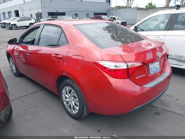 Toyota COROLLA LE 2018 5YFBURHE9JP825494 Image 3