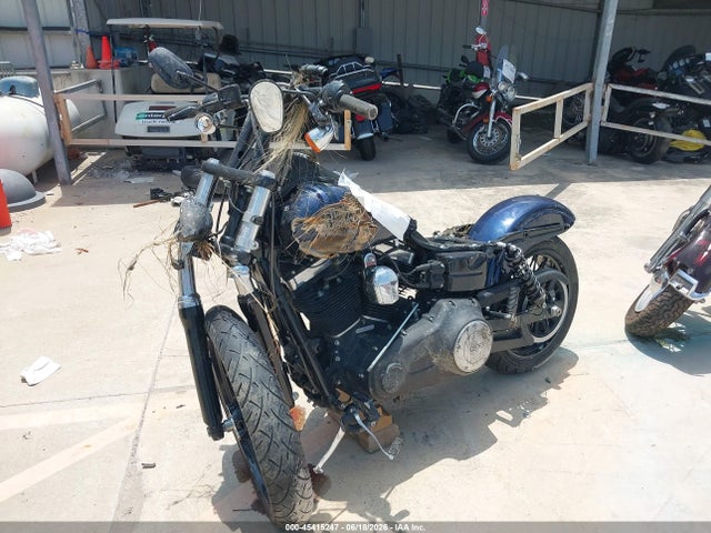 45415247 :رقم المزاد ، 1HD1VAM13DC301752 vin ، 2013 Harley-davidson Fxdbp Dyna Street Bob مزاد بيع