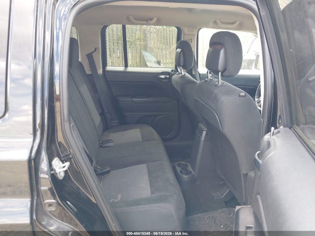 Jeep Patriot Latitude 2014 1C4NJRFB6ED659586 Image 8