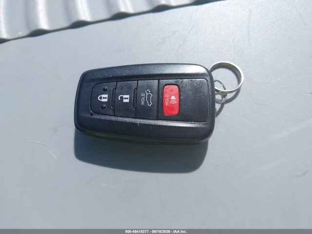 JTMA1RFV2KD512363 Toyota Rav4 Xle Premium
