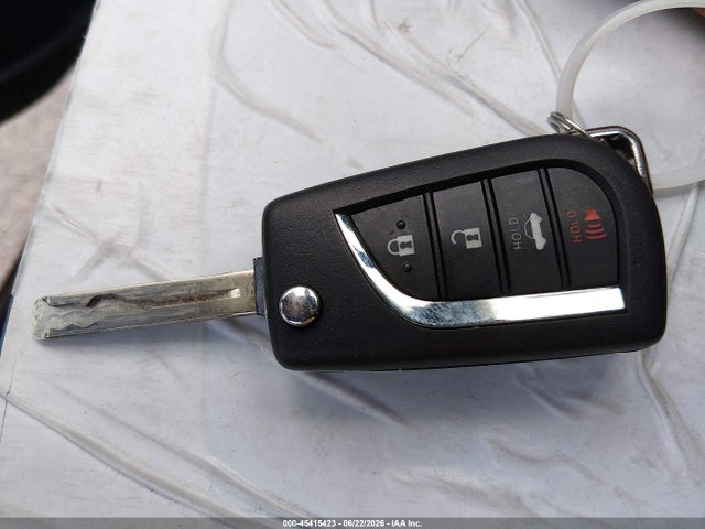 4T1G11AKXLU949095 Toyota CAMRY SE