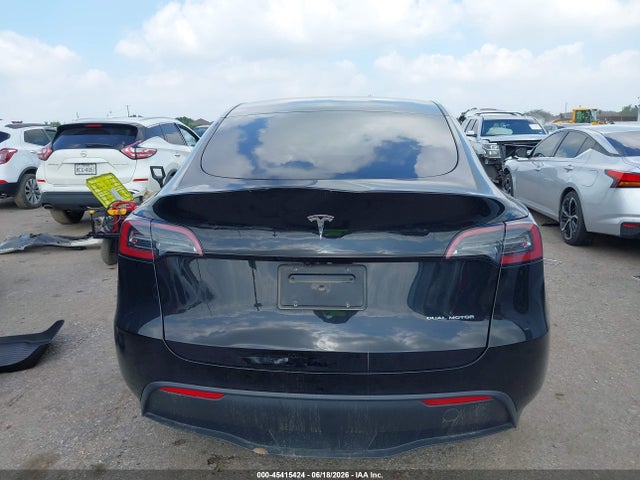 Продаж на аукціоні авто 2025 Tesla Model Y Long Range Dual Motor All-wheel Drive, vin: 7SAYGDEE0SA365907, номер лоту: 45415424