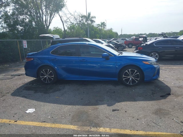 45415434 :رقم المزاد ، 4T1G11AK2LU394675 vin ، 2020 Toyota Camry Se مزاد بيع