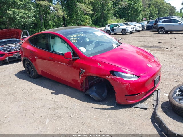Продажа на аукционе авто 2023 Tesla Model Y Awd/long Range Dual Motor All-wheel Drive, vin: 7SAYGAEE4PF642485, номер лота: 45415478