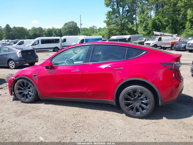 Продажа на аукционе авто 2023 Tesla Model Y Awd/long Range Dual Motor All-wheel Drive, vin: 7SAYGAEE4PF642485, номер лота: 45415478
