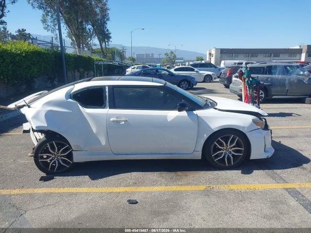 Scion TC 2014 JTKJF5C74E3067739 Image 15