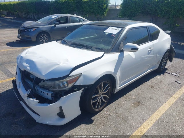 Scion TC 2014 JTKJF5C74E3067739 Image 2