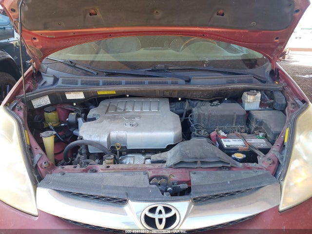 45415513 :رقم المزاد ، 5TDYK4CC2AS313558 vin ، 2010 Toyota Sienna Limited مزاد بيع