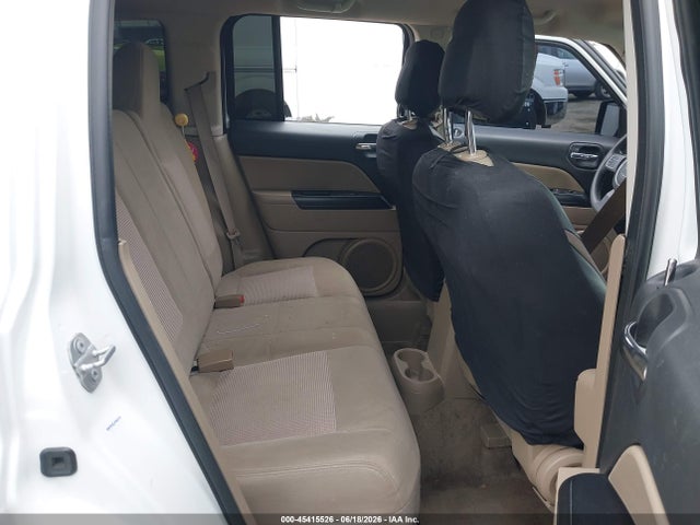 1C4NJPBA8GD524761 Jeep Patriot Sport