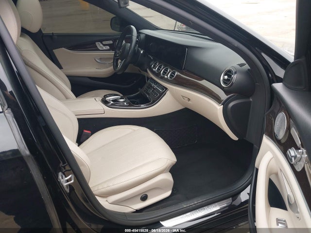 Mercedes-Benz E 300 2019 WDDZF4JB1KA629928 Image 5