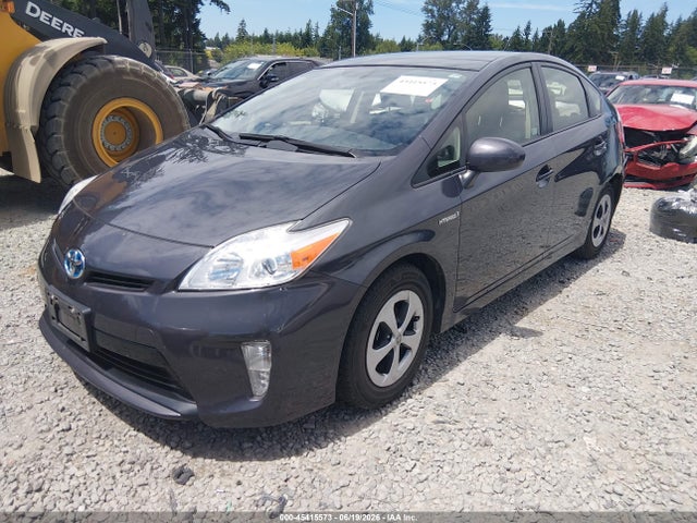 Toyota Prius Four 2014 JTDKN3DU8E1760266 Image 2