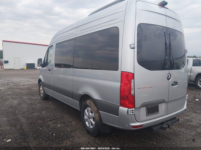 45415601 :رقم المزاد ، W1Z4NFHY4SP779906 vin ، 2025 Mercedes-benz Sprinter 2500 Standard Roof 4-cyl Diesel Ho مزاد بيع