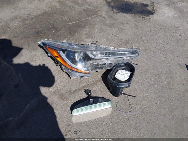 JTDEPMAE4N3033432 Toyota COROLLA LE