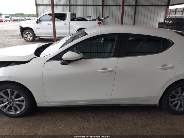 Aukcja sprzedaży 2022 Mazda Mazda3 2.5 S, vin: JM1BPAJL0N1517271, numer aukcji: 45415639