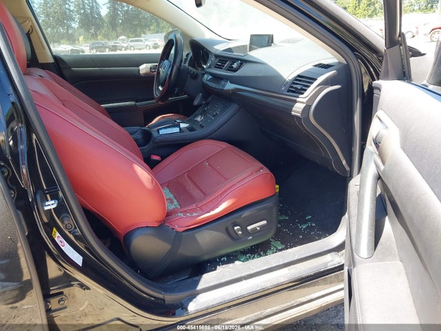 Lexus CT 200H 2015 JTHKD5BH8F2223797 Image 5