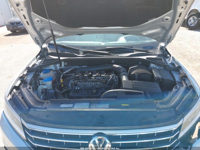 2017 Volkswagen Passat 1.8t Sel Premium მანქანა იყიდება აუქციონზე, vin: 1VWCT7A37HC045613, აუქციონის ნომერი: 45415701