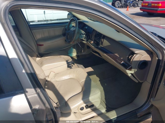 45415702 :رقم المزاد ، 1G4CW54KX44134335 vin ، 2004 Buick Park Avenue مزاد بيع