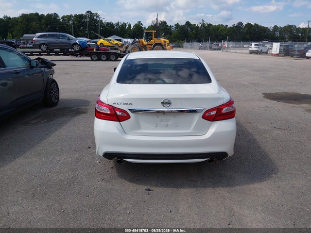 Nissan Altima 2.5 S 2017 1N4AL3AP1HC137375 Image 16