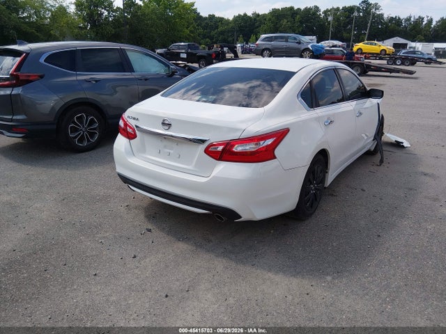 Nissan Altima 2.5 S 2017 1N4AL3AP1HC137375 Image 4