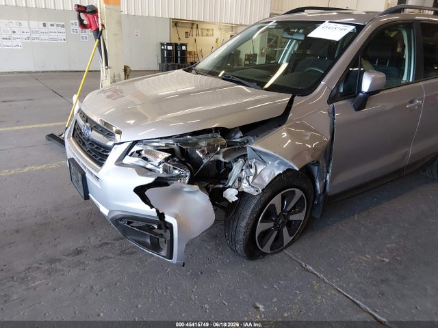 Subaru Forester 2.5i Premium 2017 JF2SJAEC9HH561620 Image 6