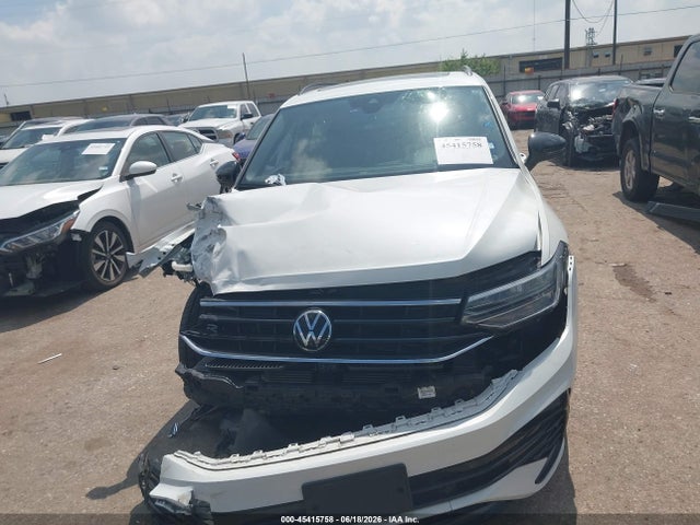 Продажа на аукционе авто 2023 Volkswagen Tiguan 2.0t Se R-line Black, vin: 3VVCB7AX4PM139150, номер лота: 45415758