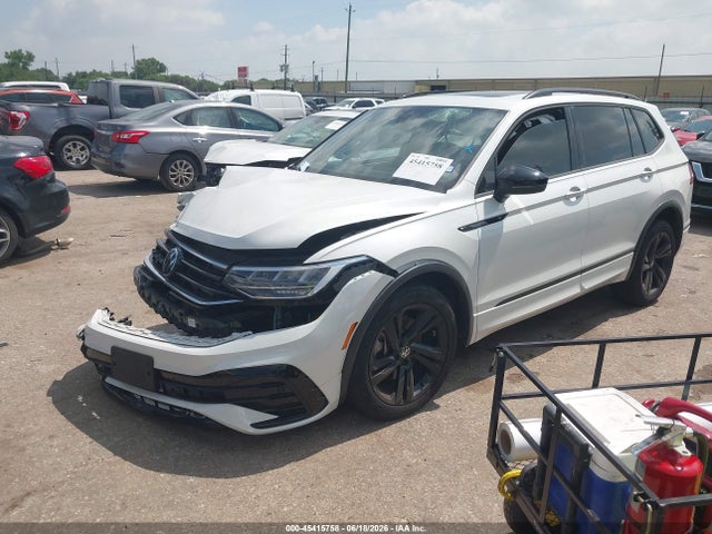 Продажа на аукционе авто 2023 Volkswagen Tiguan 2.0t Se R-line Black, vin: 3VVCB7AX4PM139150, номер лота: 45415758