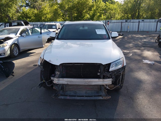 Audi Q5 2.0t Premium 2016 WA1C2AFP7GA114481 Image 12