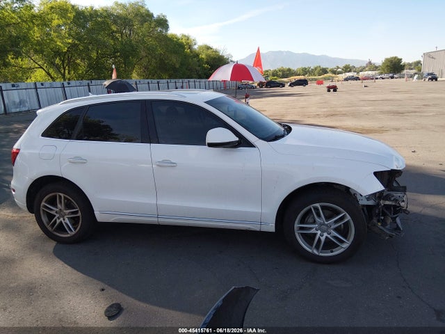 Audi Q5 2.0t Premium 2016 WA1C2AFP7GA114481 Image 13