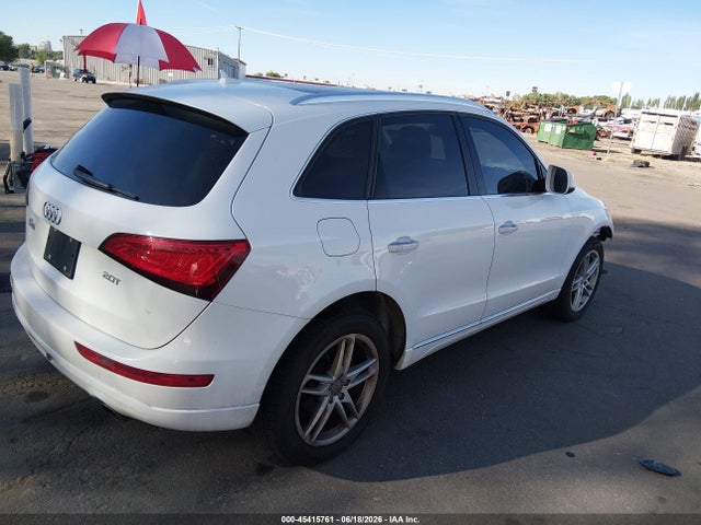 Audi Q5 2.0t Premium 2016 WA1C2AFP7GA114481 Image 4