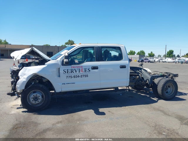 Aukcja sprzedaży 2017 Ford F-350 Chassis Lariat/xl/xlt, vin: 1FD8W3HT2HED46689, numer aukcji: 45415791