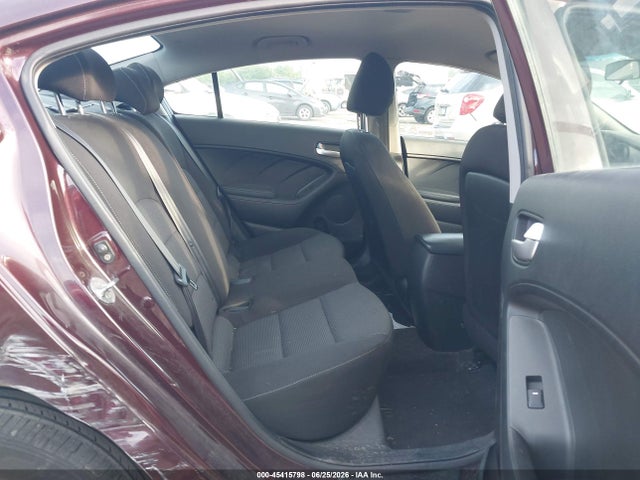 3KPFK4A75JE174646 KIA FORTE LX